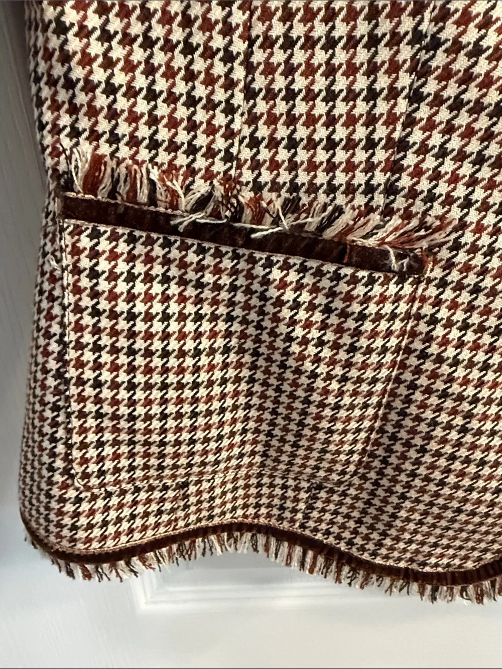 Norton McNaughton Brown & Cream Houndstooth Fringed Blazer - Picture 7 of 9